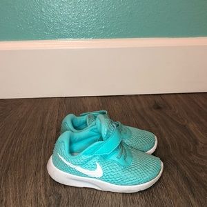 Baby Nike Tiffany blue shoes